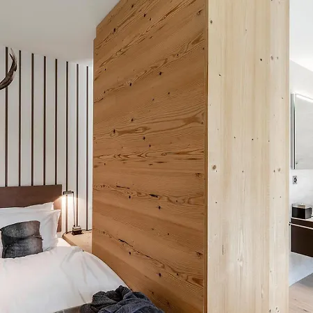 Apartment 4br Charming Penthouse - Ski In&ski Out - What'app - 0034-635-520-036 - For Reservations!! Zermatt