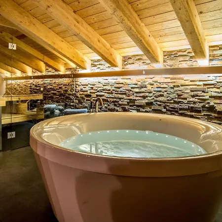 4br Charming Penthouse - Ski In&ski Out - What'app - 0034-635-520-036 - For Reservations!! Apartment *