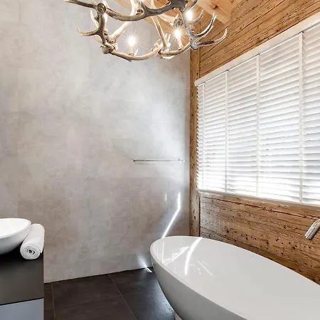 4br Charming Penthouse - Ski In&ski Out - What'app - 0034-635-520-036 - For Reservations!!